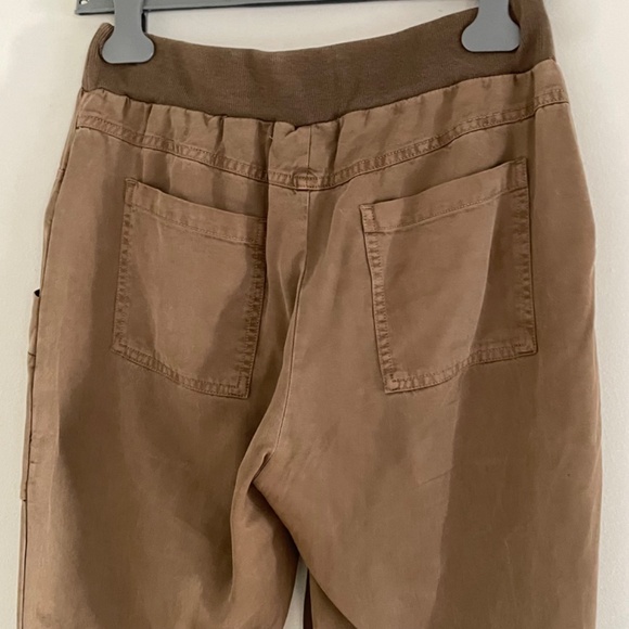 YF&B Tencel Jogger - Picture 6 of 11